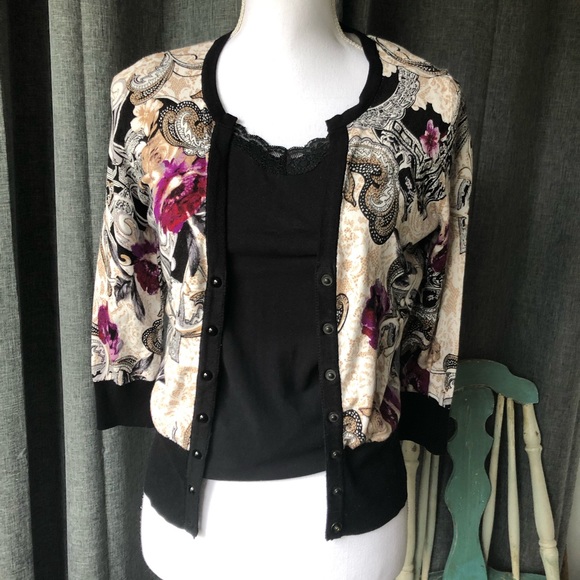 3 for $15- WHBM Floral and Paisley Cardigan - Picture 4 of 6